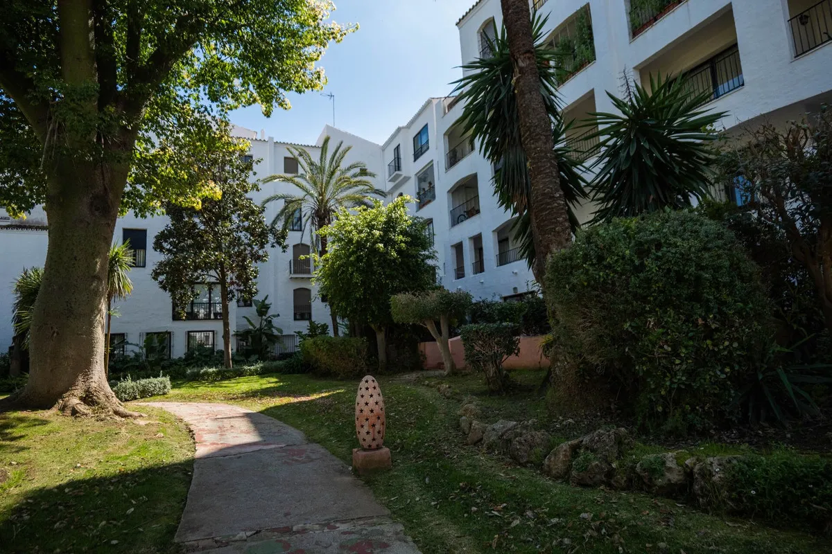 9eead725-84dc-4e87-8671-d47639e1585b