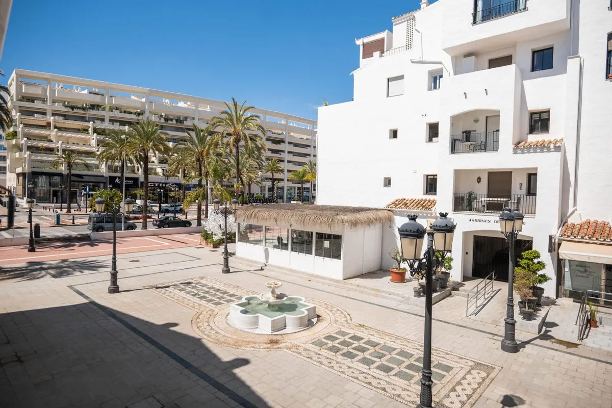 9ef3dfa4-8162-4a80-9b03-fe5e9069e1b2