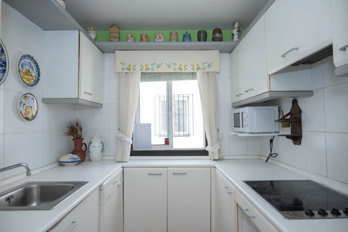 c7fb8f9d-3fcf-48f0-b33e-c7d03b6b525e