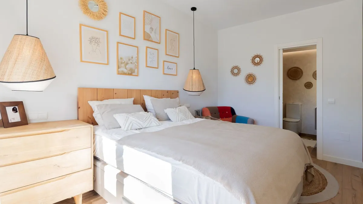 db8b28c5-b0ec-4912-8648-0b268316393a