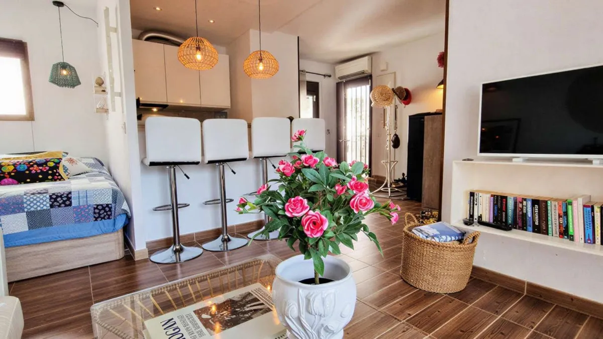 61be2fbf-e2b8-49e0-b04b-31a82d0307b6