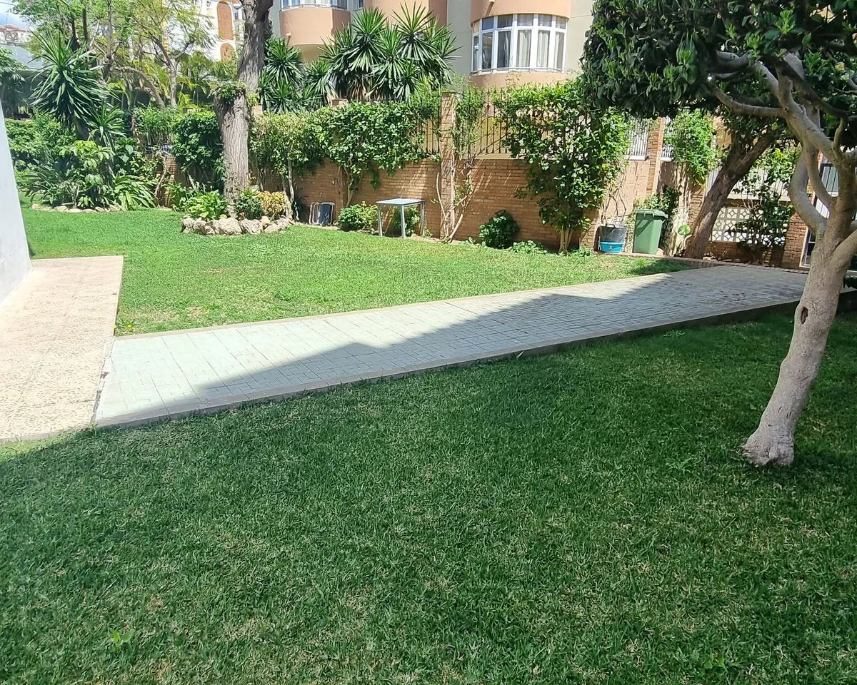 cab5a7b9-5b22-4142-a208-660e18971c11