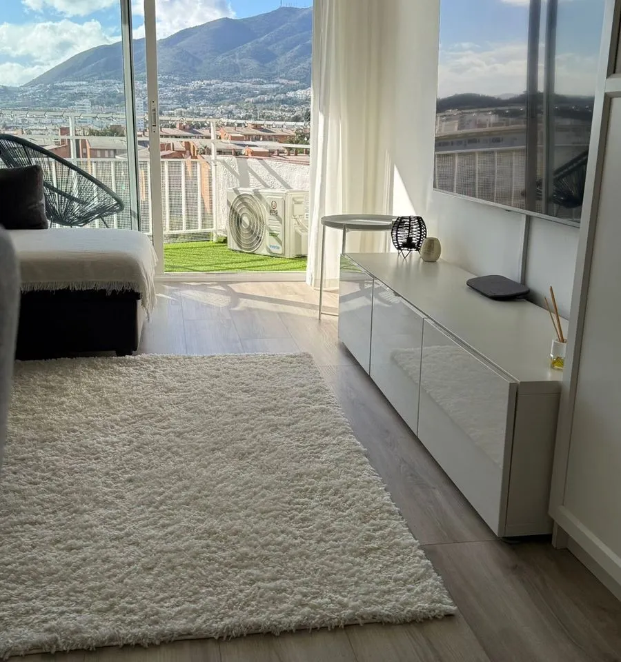 fc094e13-13de-4abb-90f2-00e66a52f095