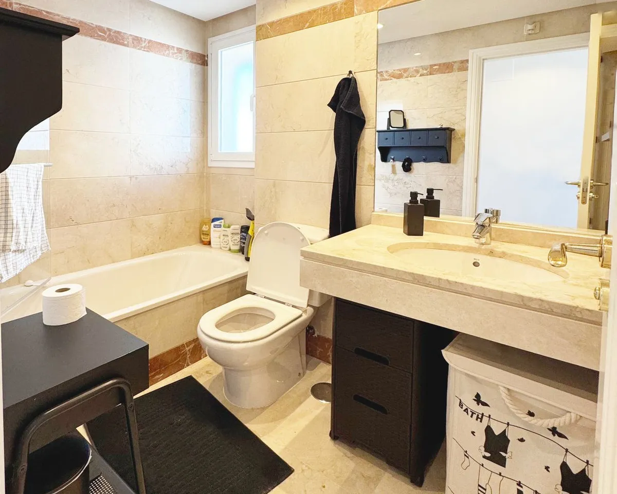 0e3bf14d-fde5-4a64-a263-e6be3766fadc