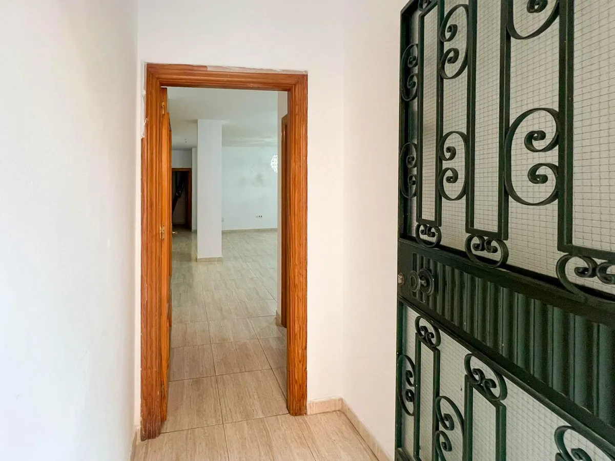 967f2abb-d7f9-4c4b-9367-bb088f8eff5c