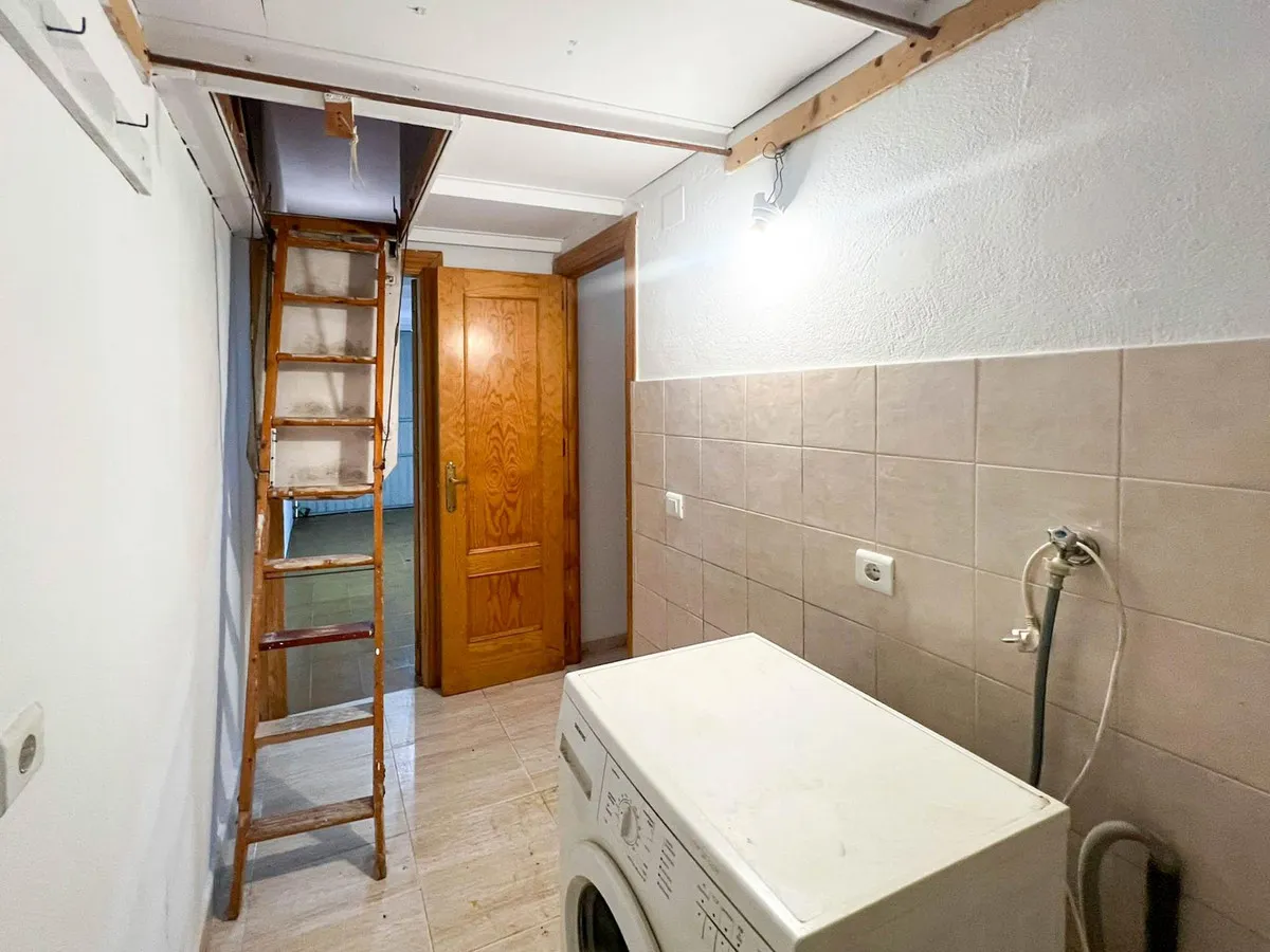 f2cdcd6b-4876-408c-8046-d7adfbadb096