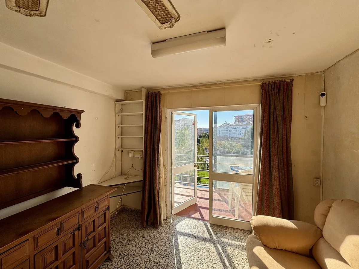 d01ab667-6cb3-4388-9dd0-9663f3042160