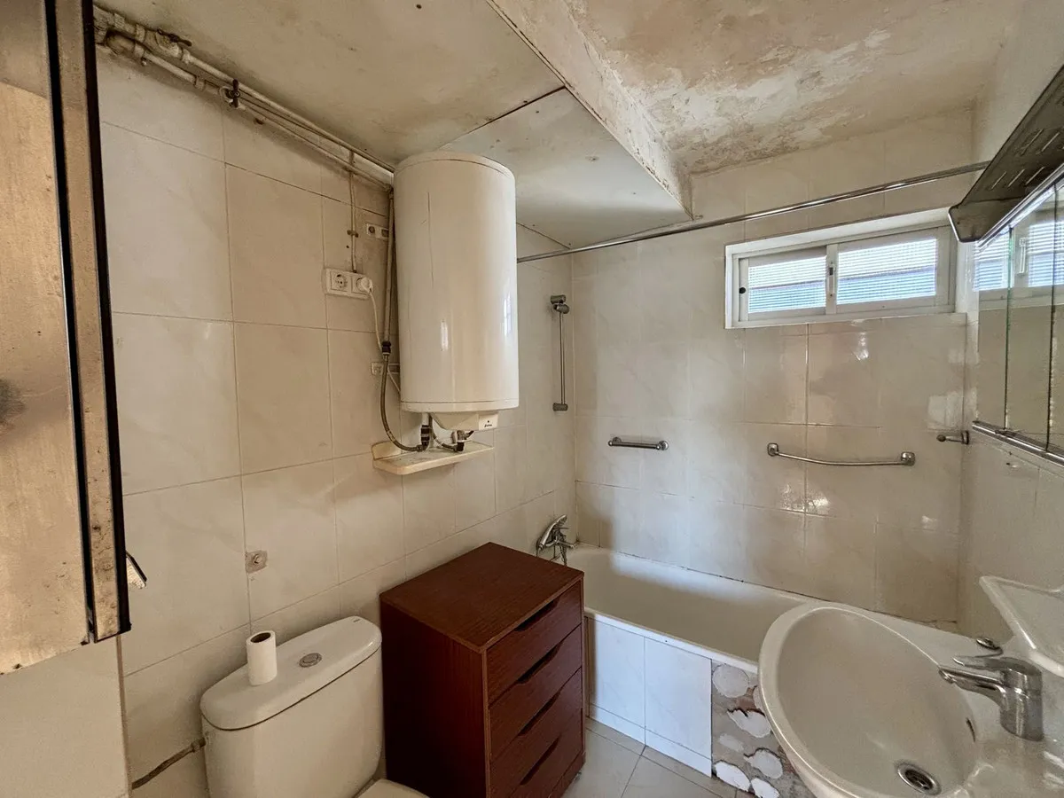 f43082d6-e896-4427-abdd-01cd3f33226b