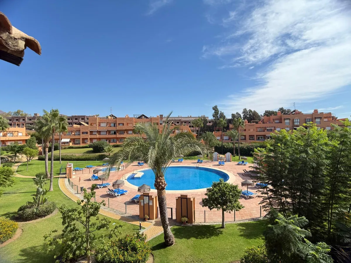 208e8043-979a-4d7f-98cf-96347b112d01