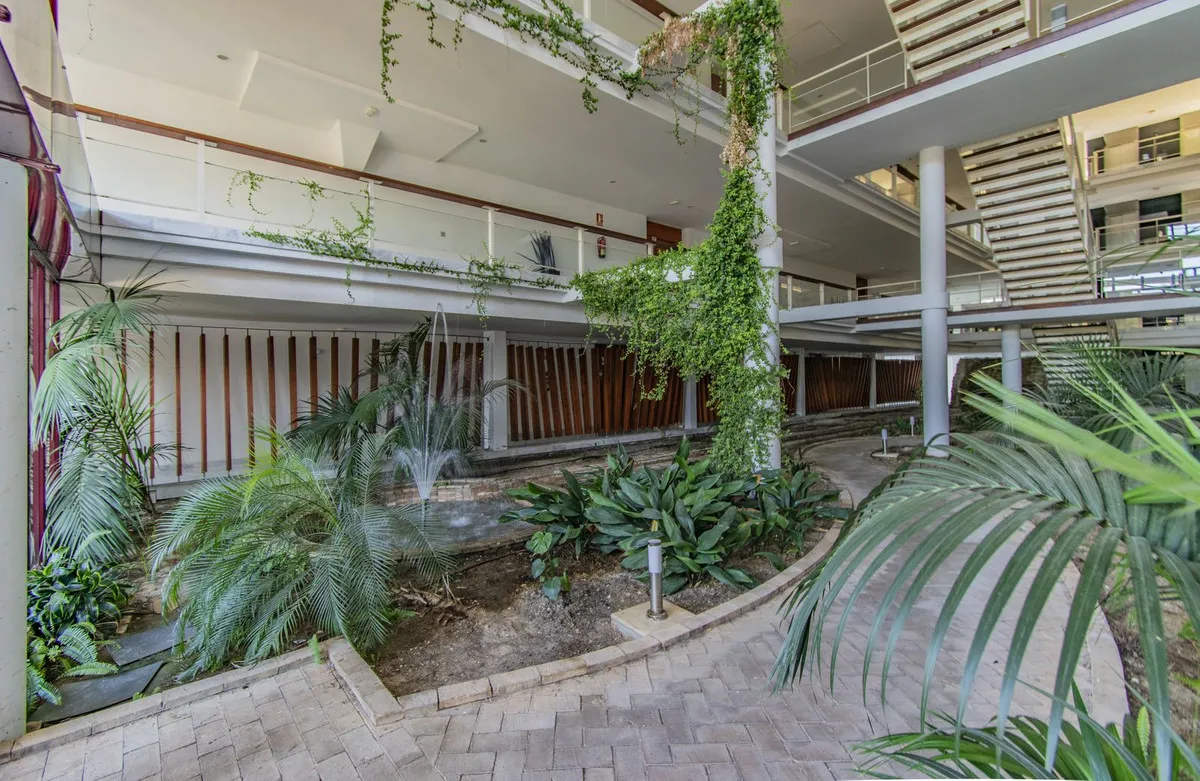 6d0d82f4-634a-430b-bfcf-ce62ebb5358c