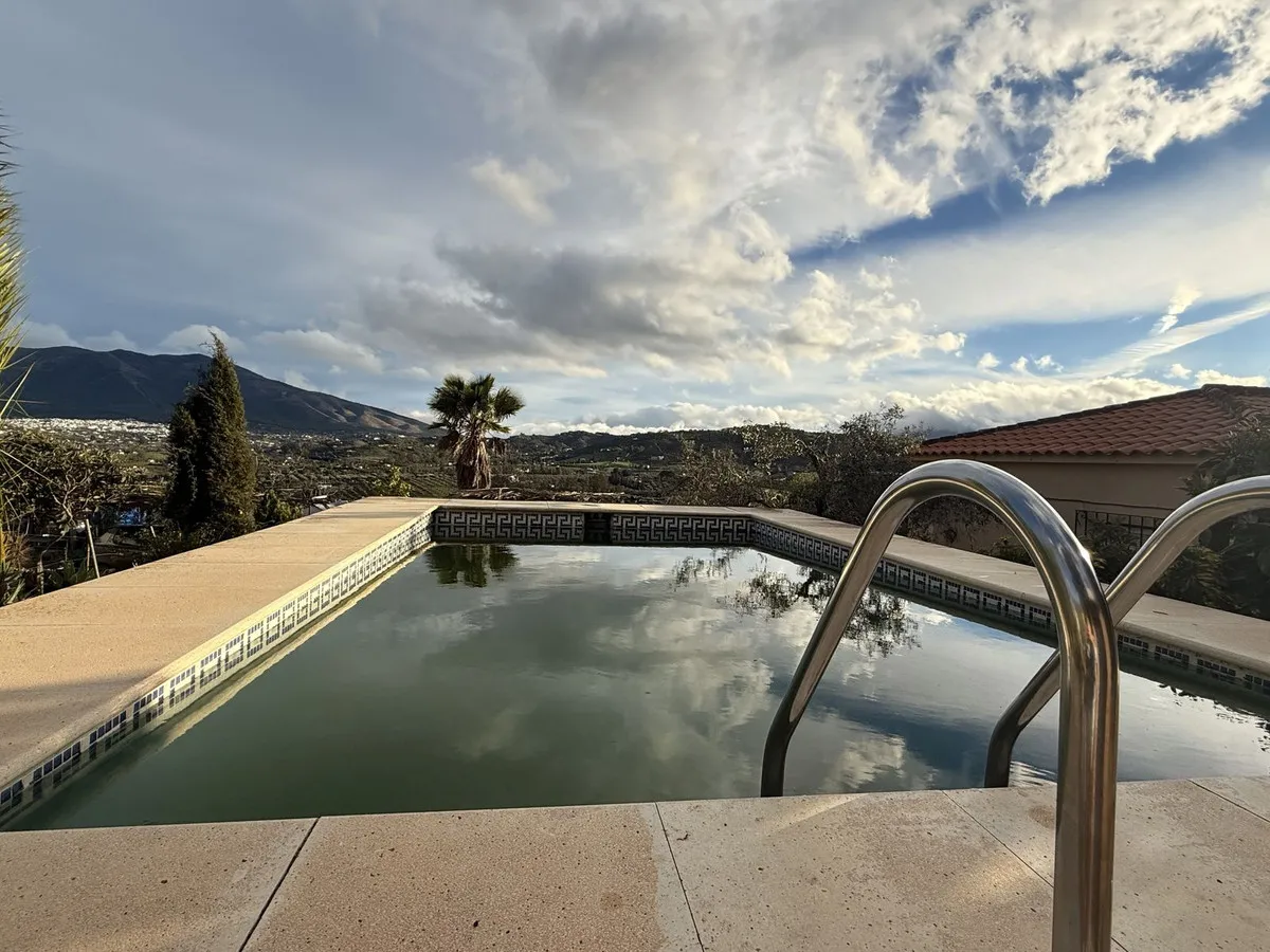 12bdb8bd-12e2-4cd1-bcf7-f12884eafeb3