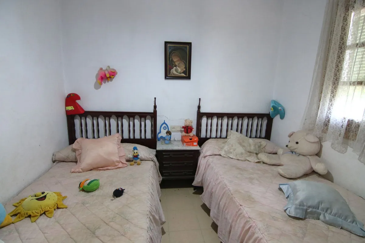 27af73a2-25ce-40e0-a9fb-e95cb59a313f