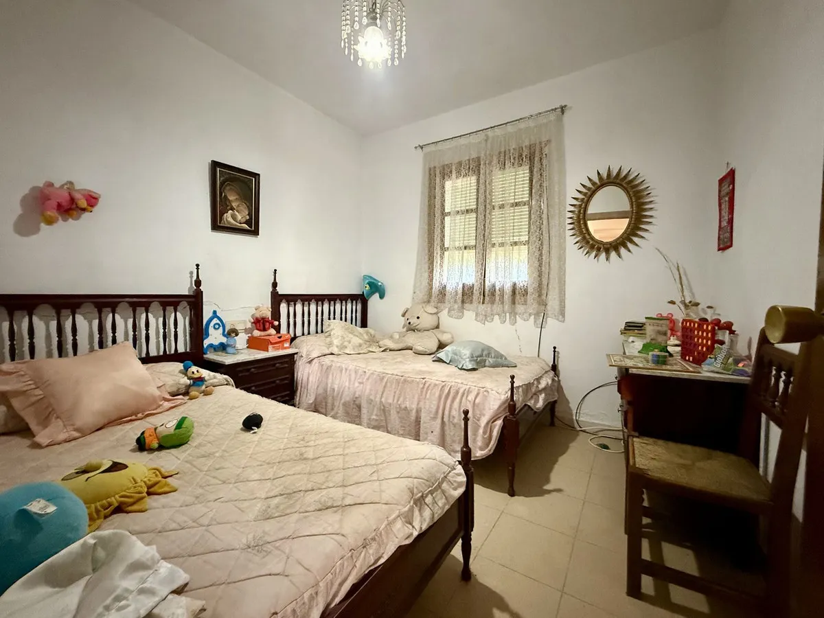 b03ee21e-5a9c-44d8-a80d-4db9057ff394