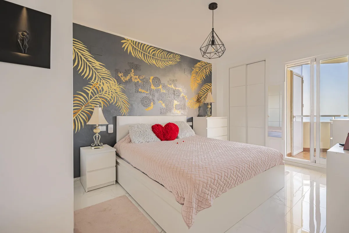 cf58a127-a5ed-4113-9325-abd77165df77