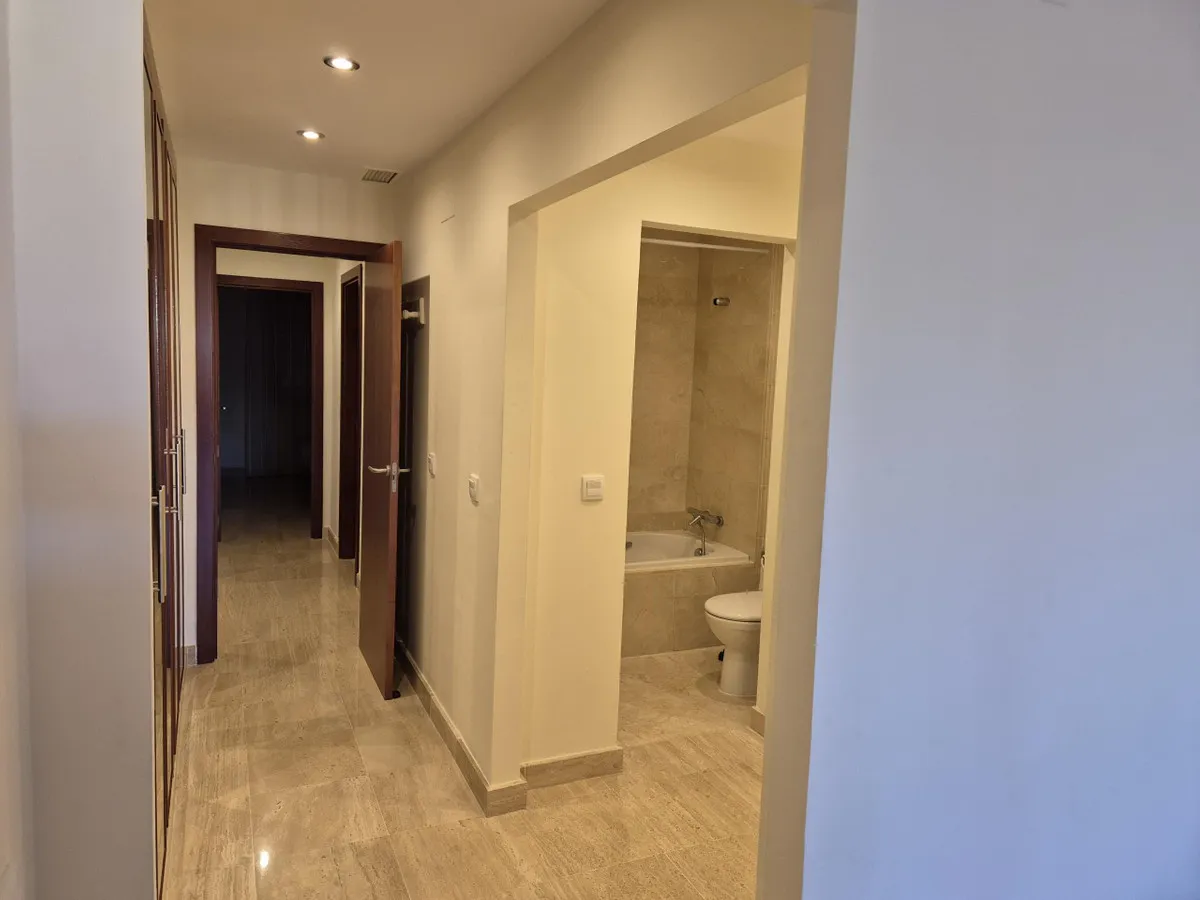 7869b638-f2f5-423b-94e9-8790d1199a83