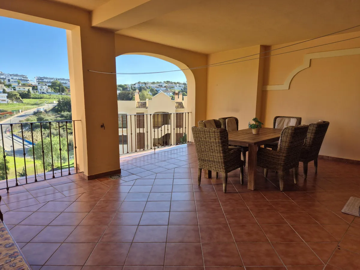 ed7a7261-e81d-4a82-8949-313499165ca2