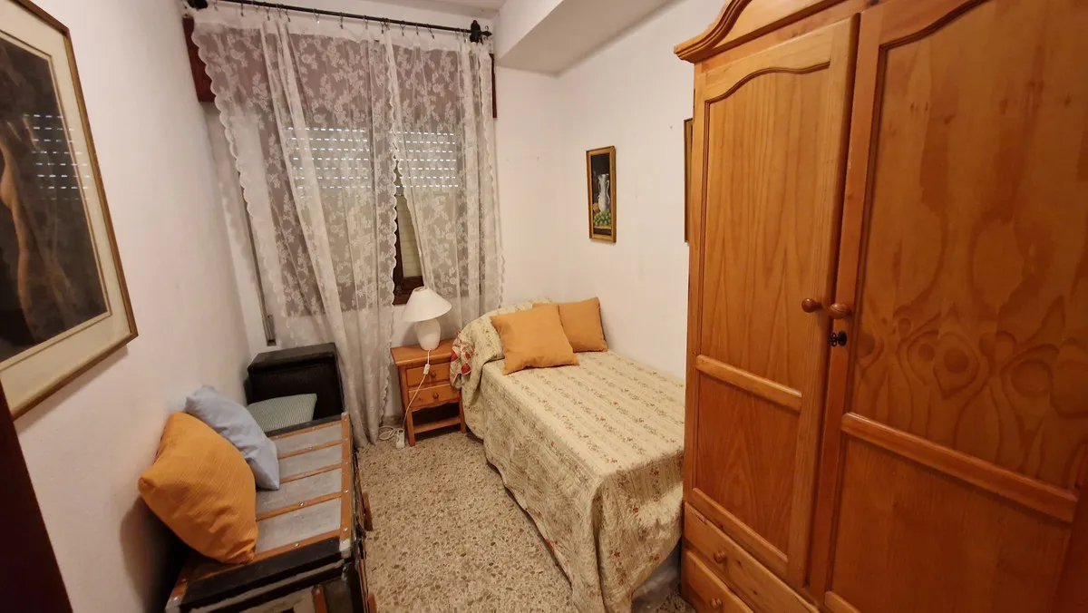 12fae4da-aa85-42e8-a1d4-b8a9e98e5070