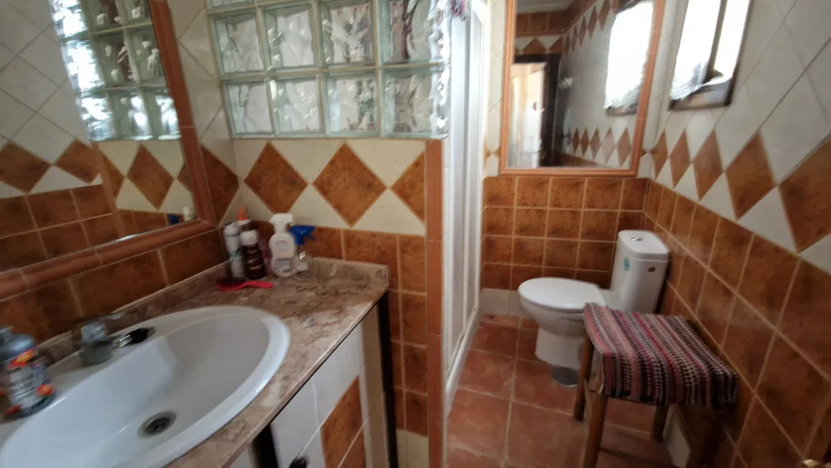 cb7c9732-6bcd-47d6-b4db-f59168a30a16