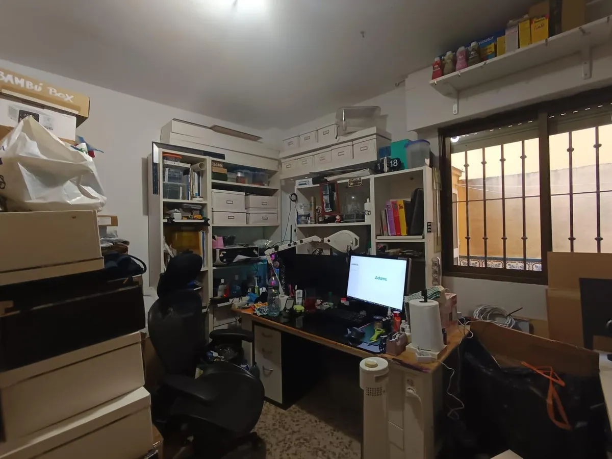 42d74450-1c37-435f-bd40-f2e719c8b54d