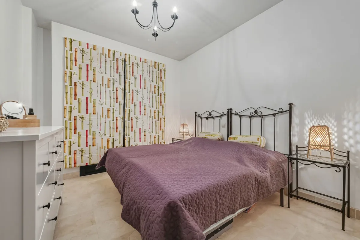 0e0be1f5-5100-4046-ae0d-593b638b00a7