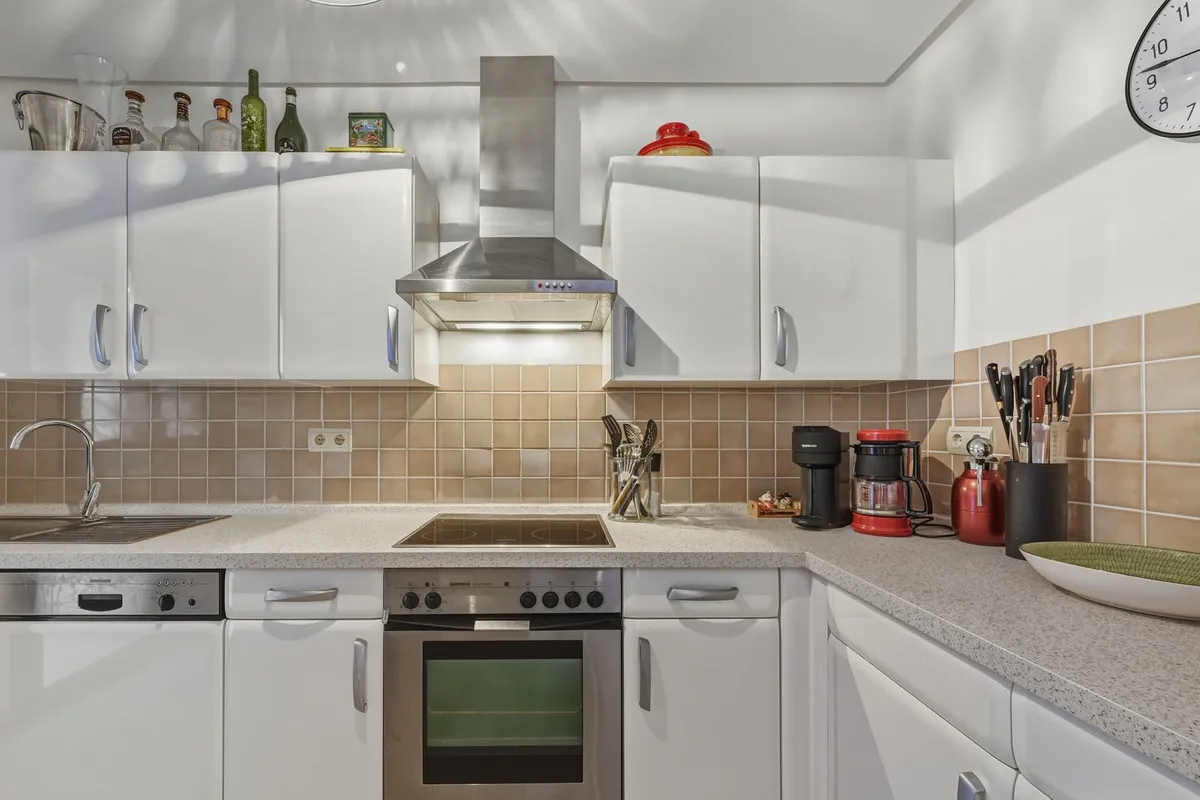 2b99ee3e-ea82-481f-9859-9a62ae34d982