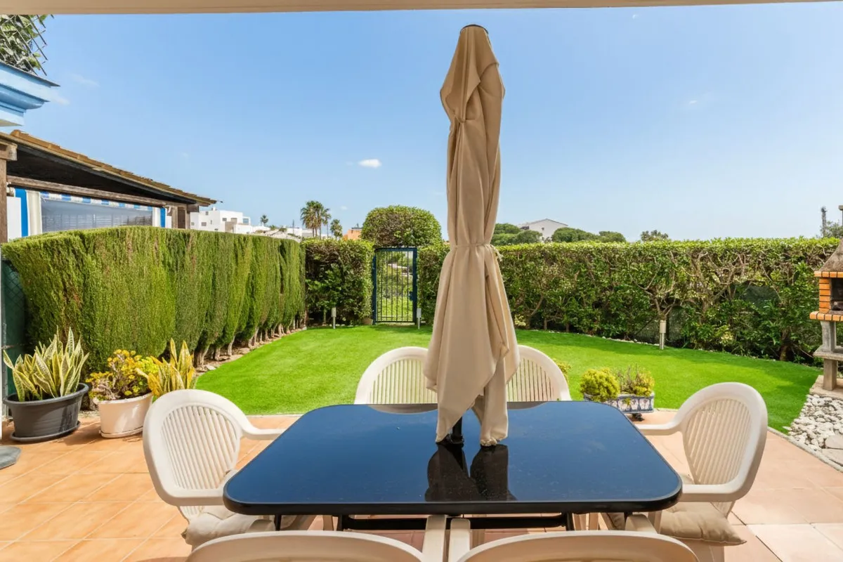 498aae42-dfc2-454a-bd1d-61d231fc0df2