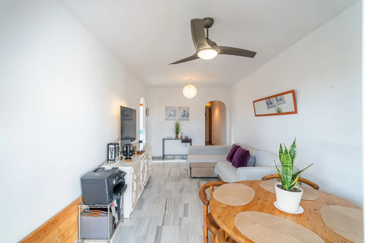 f980c385-9ca6-475c-b9f7-57f5922db475