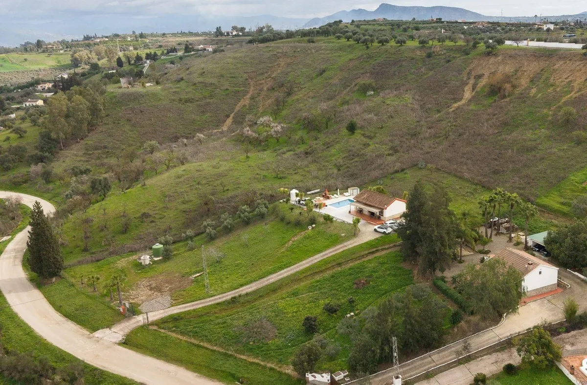 4384cd8c-3c30-464b-80f9-5da0bf7654b3