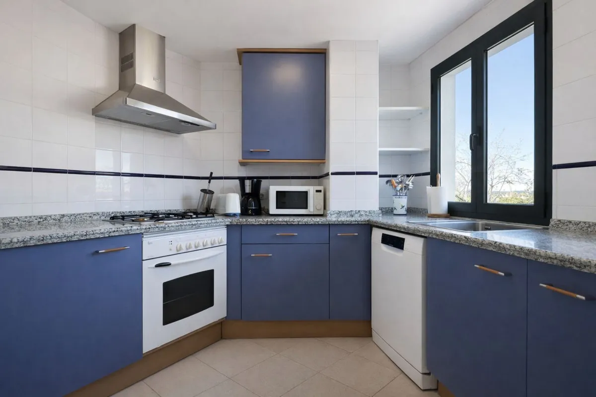 00476d2d-2d3f-4ed9-82d7-a4081f6e1b6e