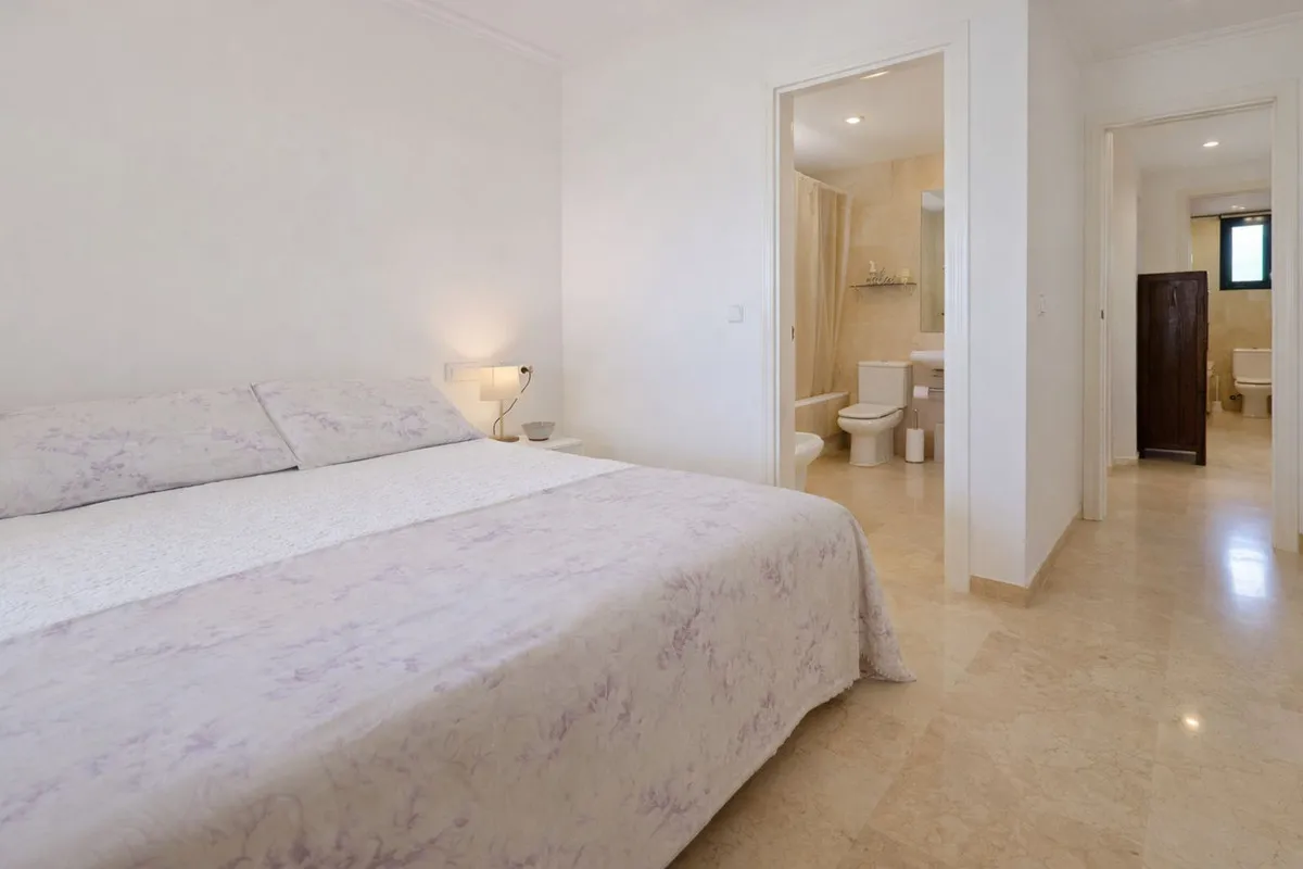 09660154-66fb-4686-bc49-e4a8f2279977