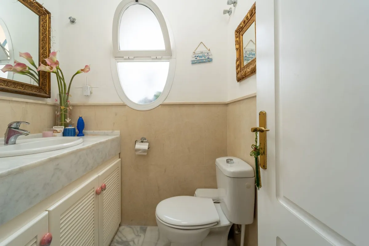 0fe7e050-50ec-40d4-b4b9-dc11dd915c68