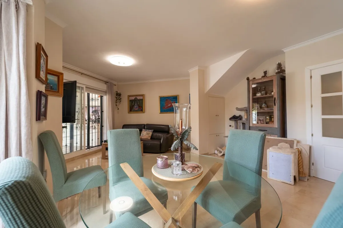 80bbb3d9-7d0e-41fe-aa01-a361686e4ee9