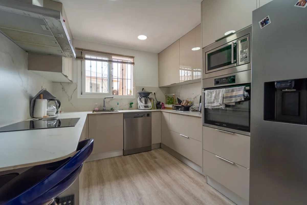 a81998d5-2e88-424f-a244-a693c4ff9b22