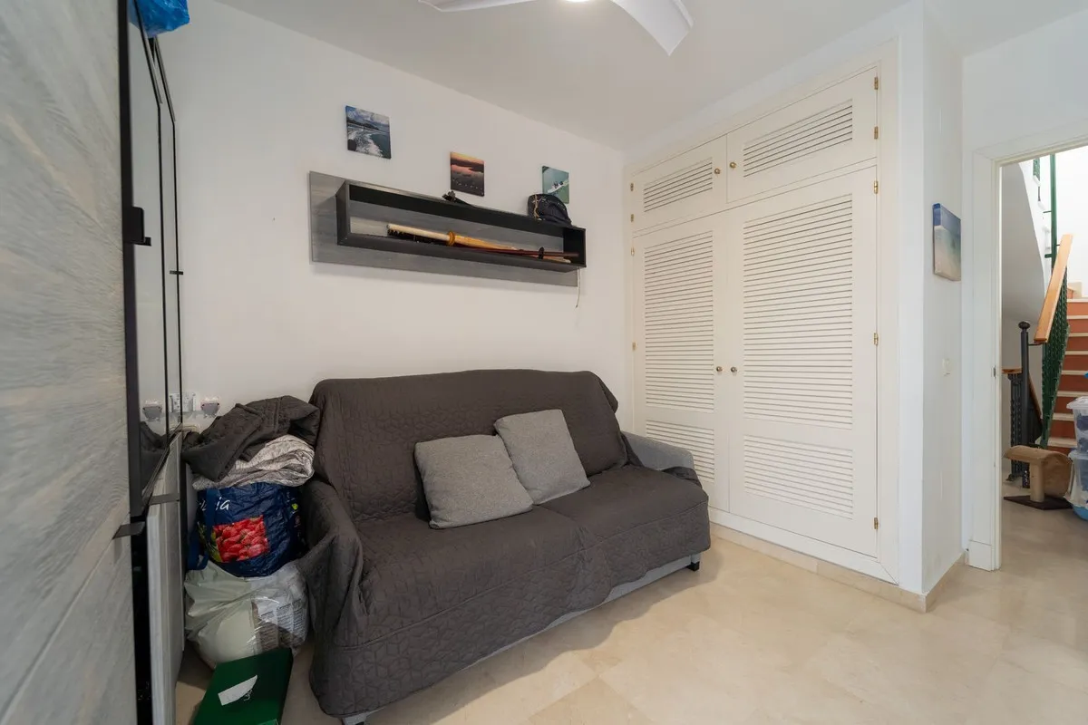 c9fc99c6-74e8-4481-aa0f-fa1c92f14ddd