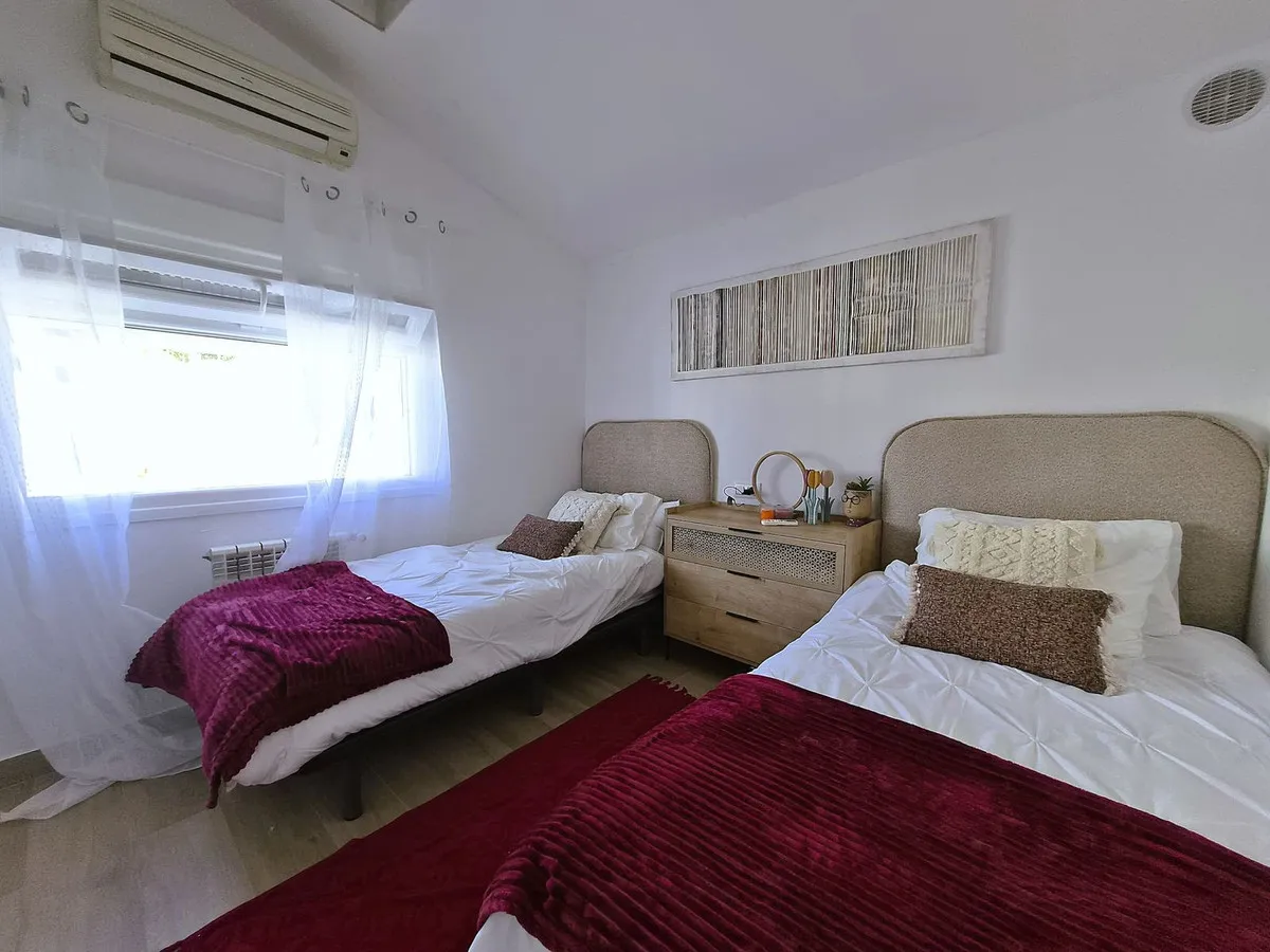 9c4fe29c-e243-4c78-b659-ea41e6b79b3e