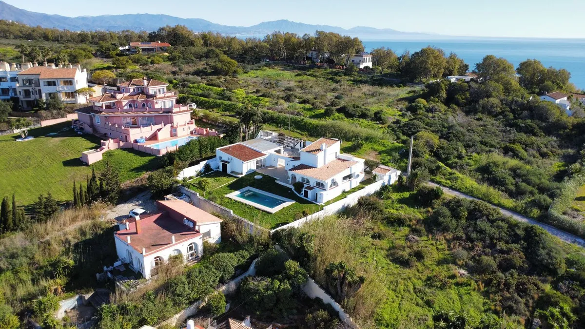 ad70ffb2-eb60-4455-a1d0-dbc870d58cb8