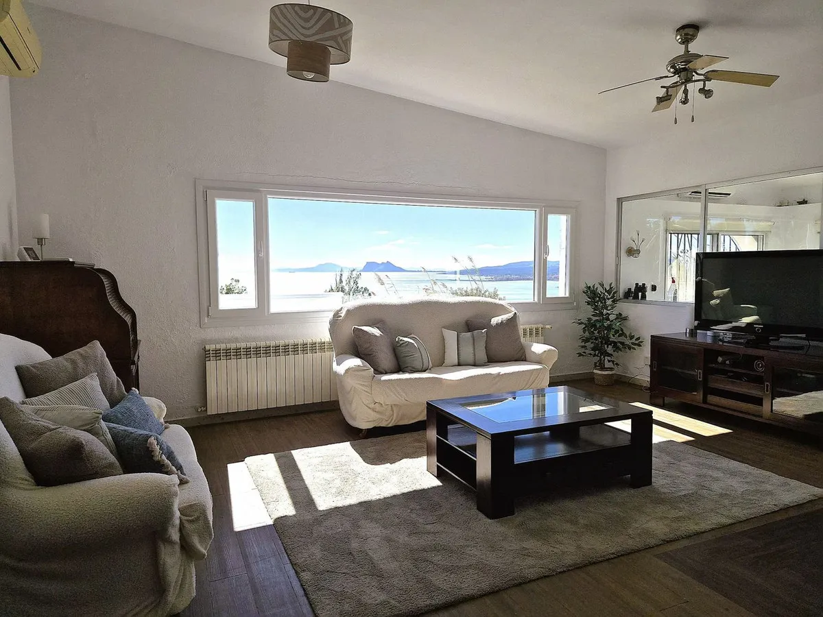 b7eee371-55ba-49d2-9cd5-d2a237f047d8