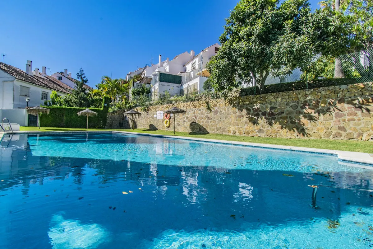 7e2d34f2-4491-494f-8b7b-9d61e6e82685