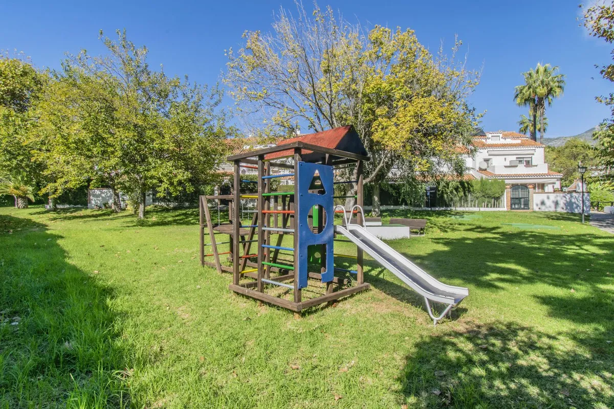 9ce41e7b-22c3-4007-be85-14c195c2bc3c