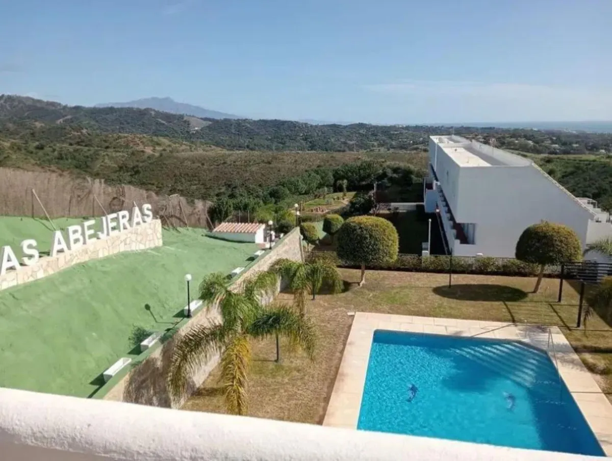 db93793b-27e9-4fca-9185-75662bb7b0fb