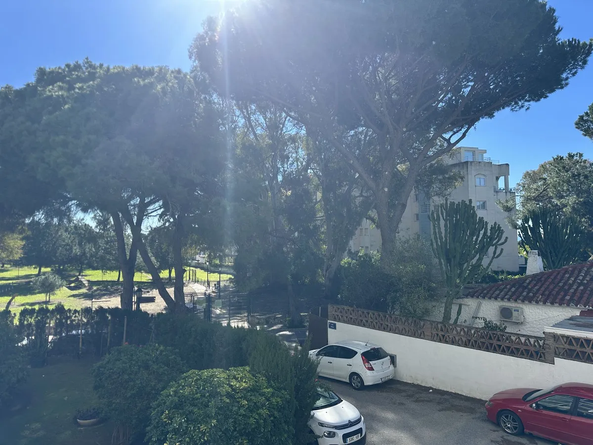 c1f86346-93e7-4f32-8e8f-a2092a27feb8