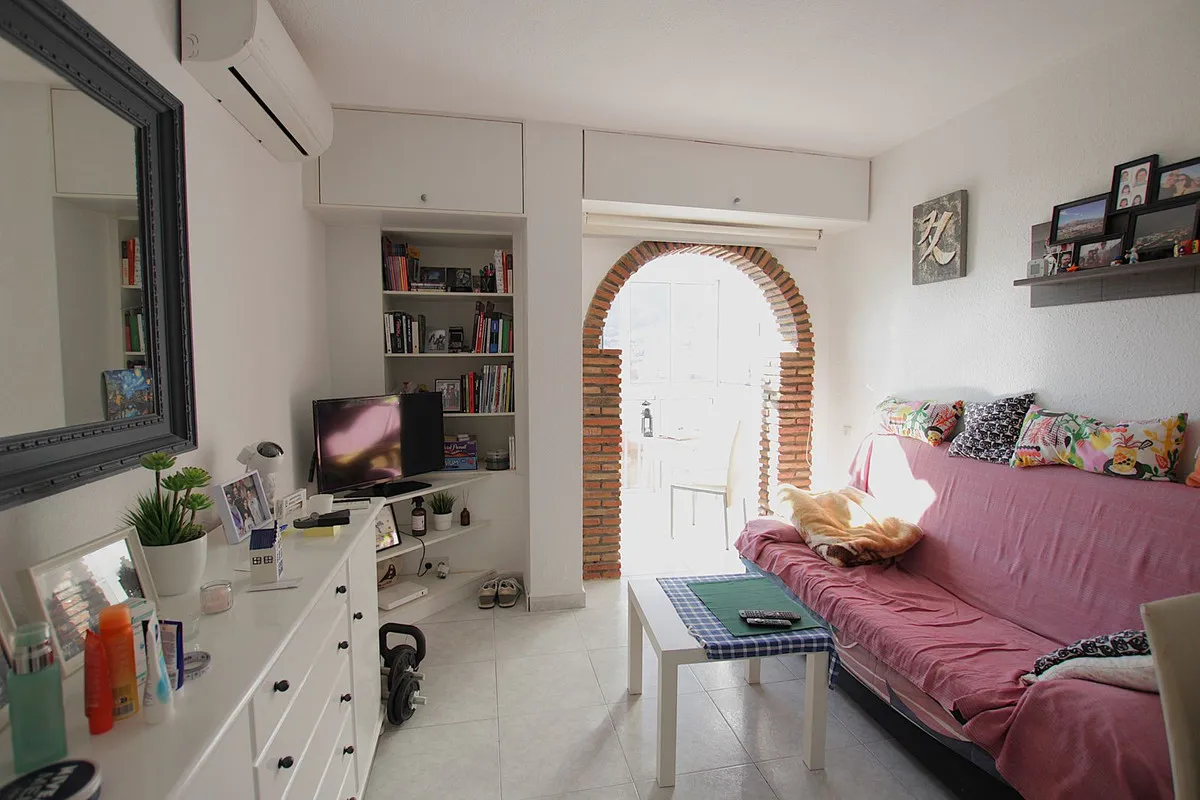 2f5c5b7d-34a3-41f0-a882-77fc67f91107