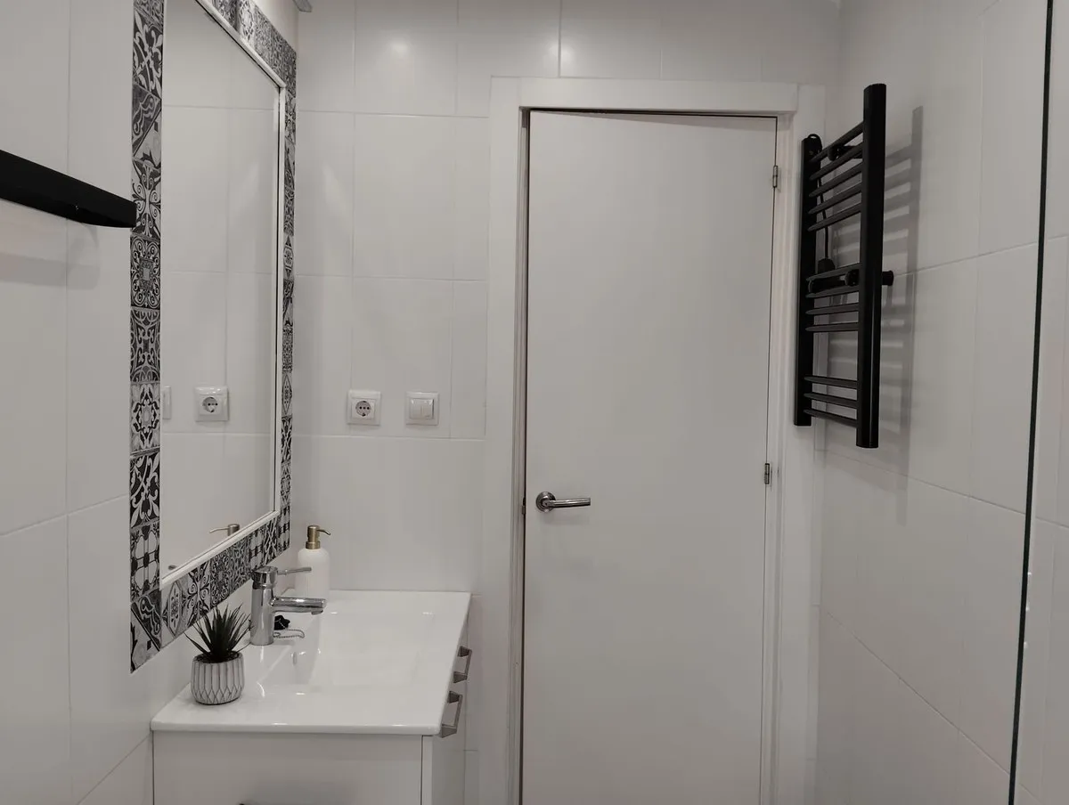 8203a7a5-490b-4f3d-883a-3decc2633164