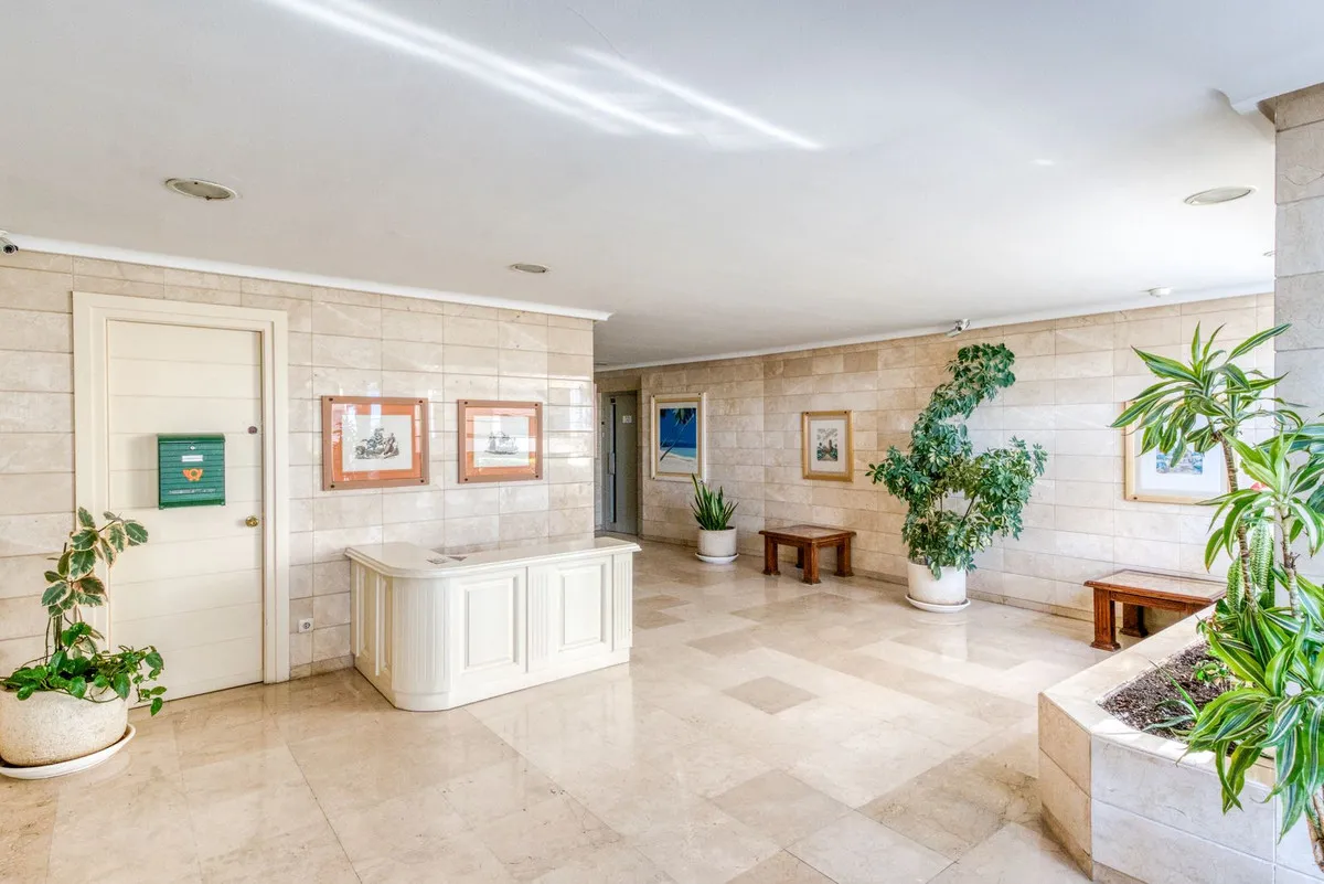 68b2a7ee-3f70-498a-8b9a-afdf795ecea2