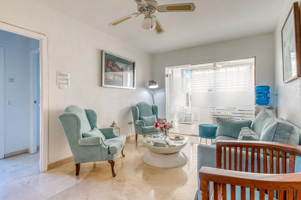 b78b28cd-a1f8-41c1-a22c-766930f25f85