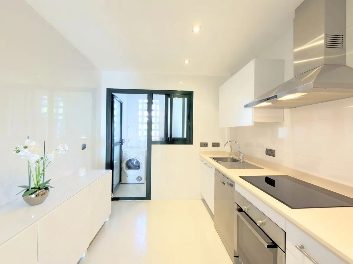 25cef61f-3a56-4847-94f3-6f3a1fffa40e