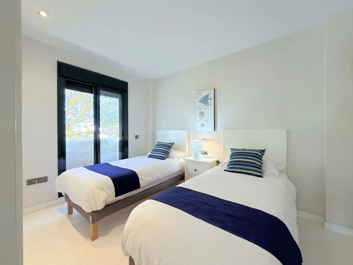 2d12e13c-f96d-408b-9d93-c4d93ae36129