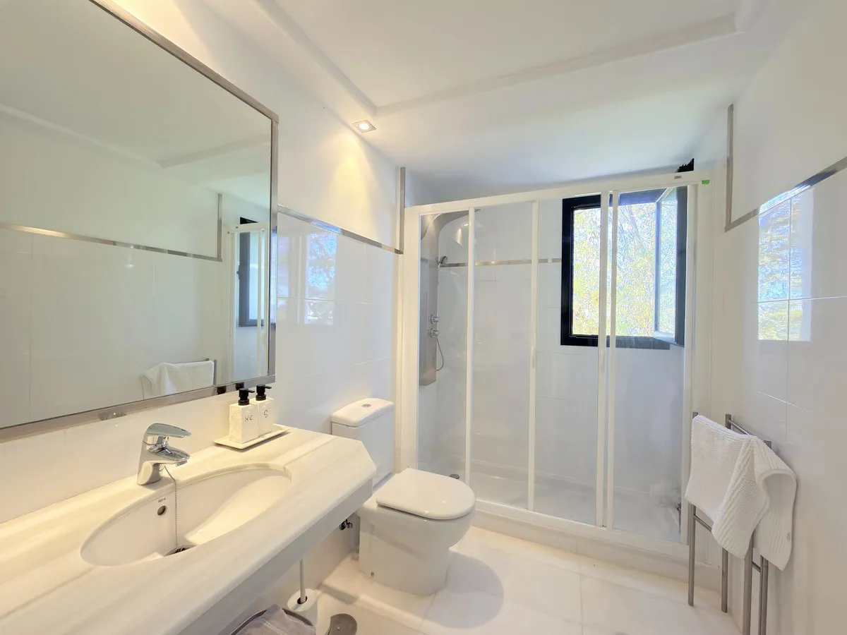 3c689a89-e94f-456a-95d7-9271332ec7f7