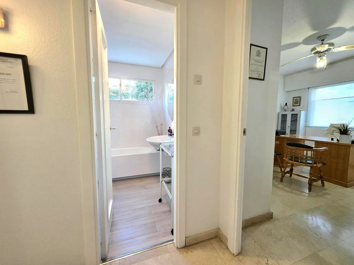 00adb2ba-863d-4c18-a0a6-1d46c20e87c5