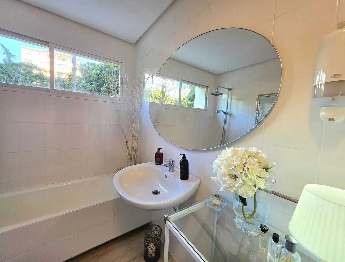 444871c6-bd99-41dc-abb2-3ff7f0d9638d